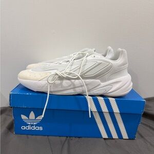 Adidas Ozelia